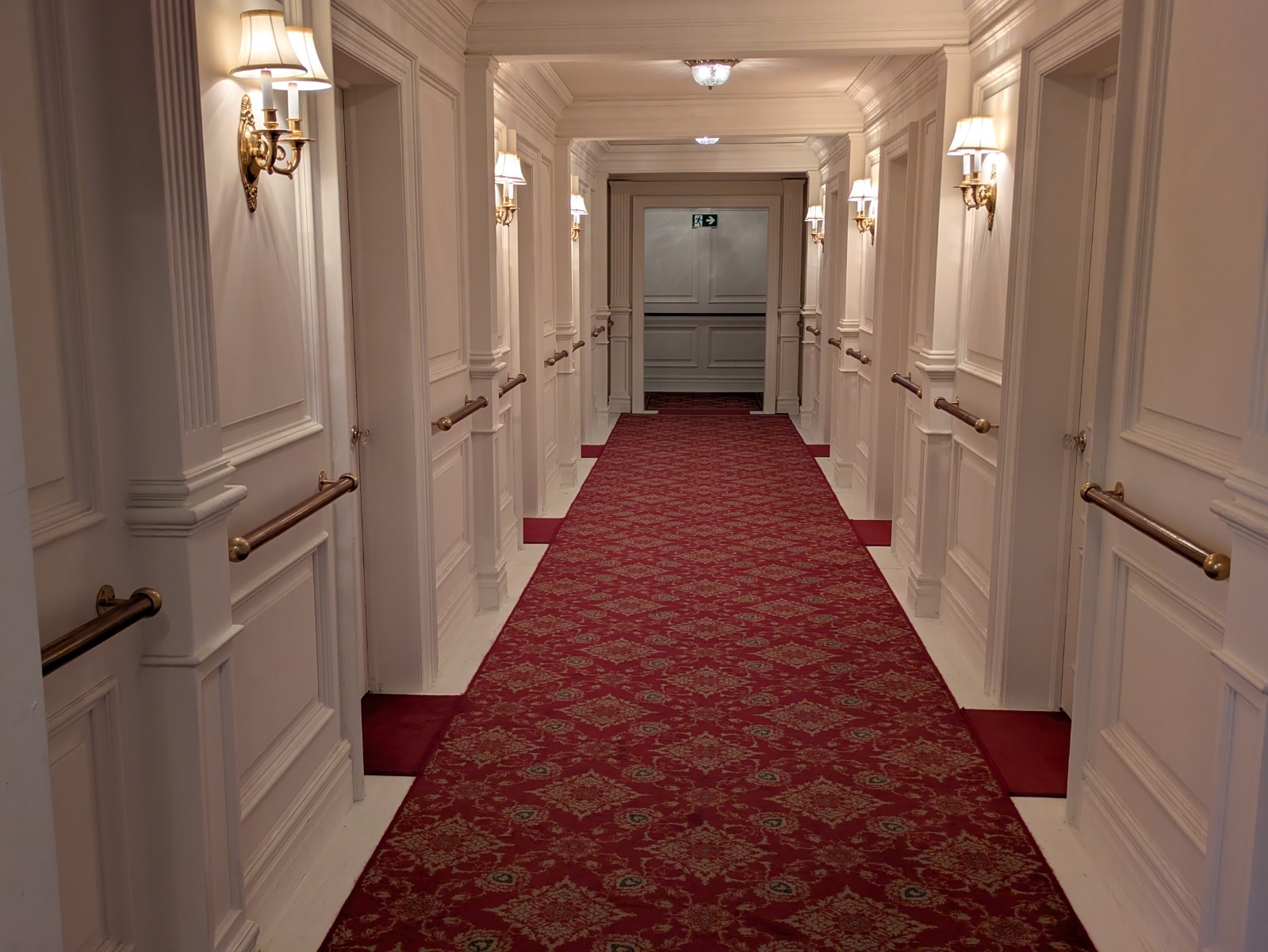 PXL 20241217 102957334.NIGHT